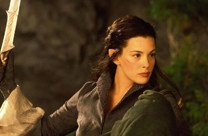 Tout a été fait pour le cacher, mais pendant 2 secondes dans Le Seigneur des Anneaux, on peut voir Arwen combattre au Gouffre de Helm