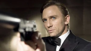 Ce film James Bond est considéré comme l’un des pires de la saga… et ce réalisateur le confirme