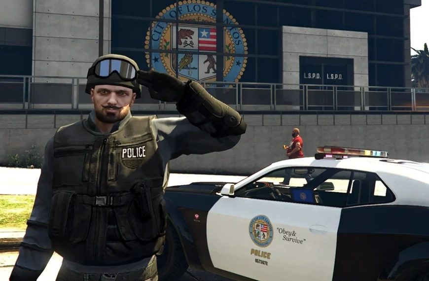 Cet acteur de GTA 5 subit une mauvaise blague en plein stream : les policiers débarquent et comprennent vite ce qui se passe