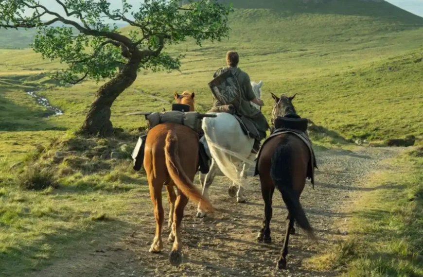 “Comme s’il sortait du livre” L’auteur de Game of Thrones est dithyrambique au sujet de cet acteur, il est parfait dans la nouvelle série HBO