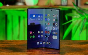 Comment Samsung va réduire la marque de pli de l’écran du Galaxy Z Fold 8