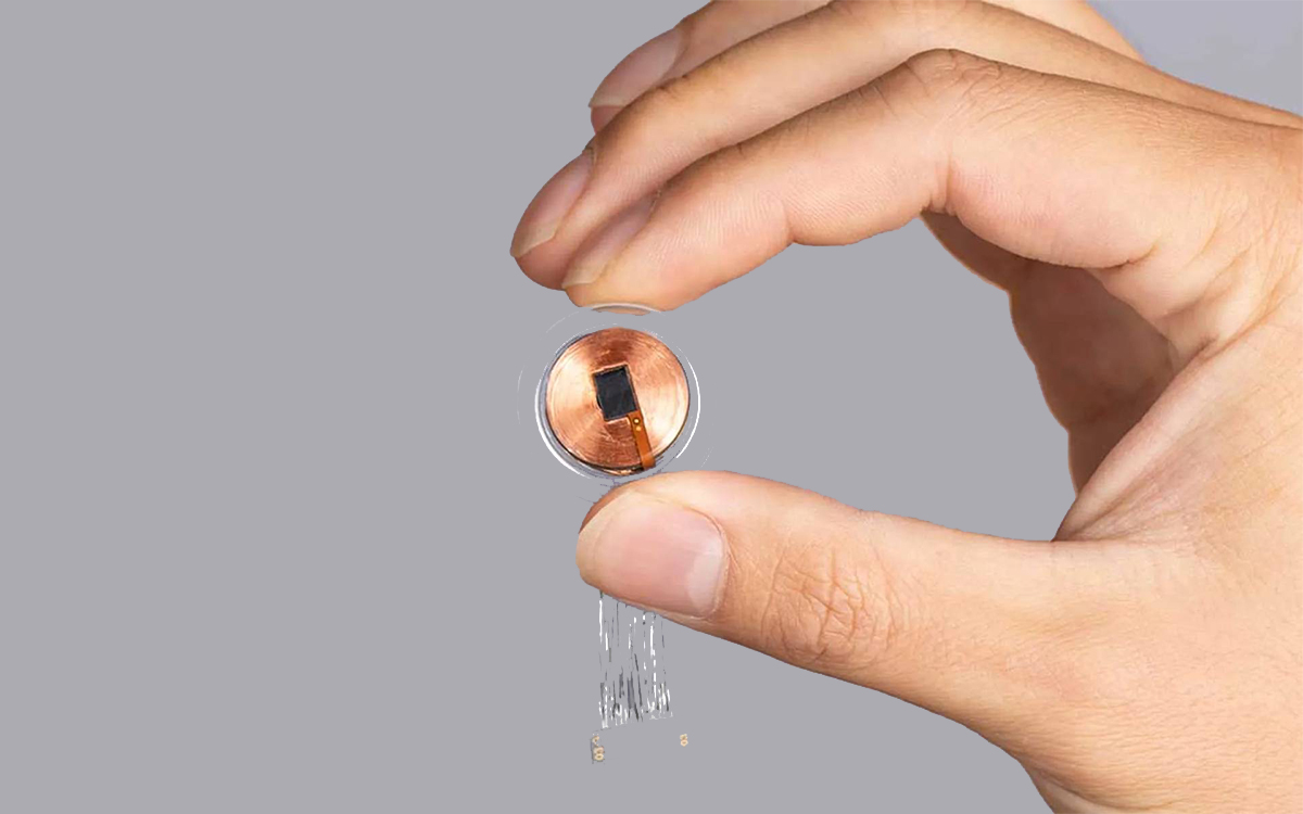 Neuralink va bientôt être implanté dans les cerveaux à grande échelle, Elon Musk vient de l’annoncer