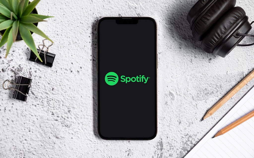 Spotify prépare une fonction inédite pour synchroniser vos livres papier avec les audiobooks
