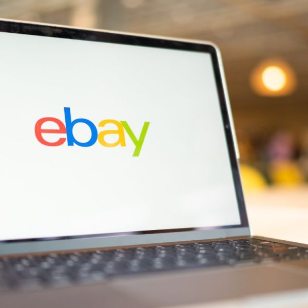 eBay ne veut plus qu’un programme achète à votre place, les agents IA sont désormais interdits