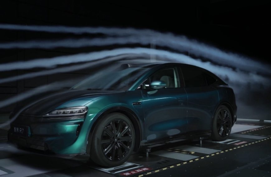 Huawei bat un record mondial avec le SUV électrique le plus aérodynamique au monde
