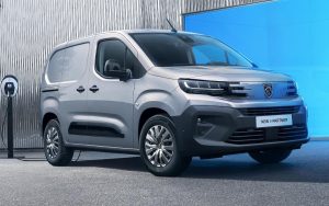 Peugeot mentirait sur l’autonomie de ses voitures électriques ? La justice tranche sans pitié