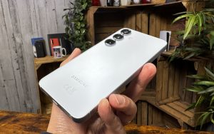 Le Galaxy S26 200 euros plus cher que le Galaxy S25, Samsung se tire une balle dans le pied ?