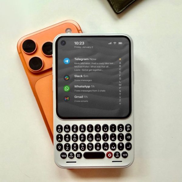 Ce smartphone Android dévoilé au CES 2026 va ravir les nostalgiques de Blackberry