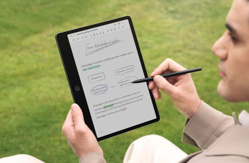 TCL dévoile une tablette propulsée à l’IA spécialisée dans la prise de note