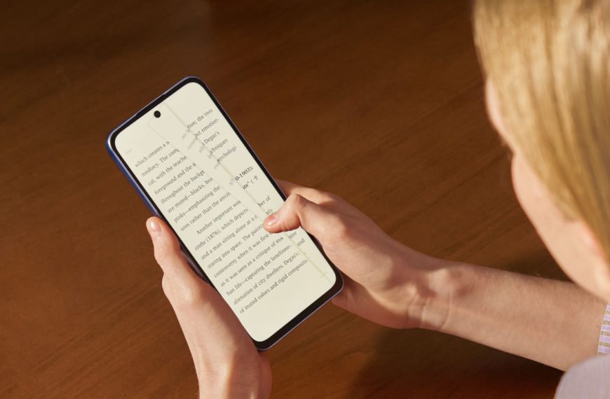 TCL Nxtpaper 70 Pro, un smartphone qui se transforme en liseuse d’une simple pression