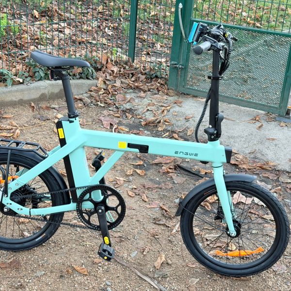 Test du Engwe P20 : le petit vélo électrique urbain qui me suit partout