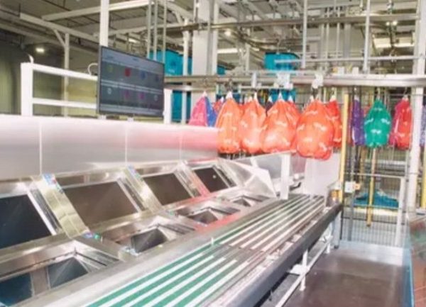 Elis fédère son CRM au niveau mondial