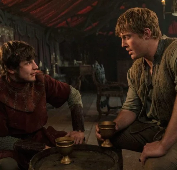 Dans Game of Thrones, un Targaryen secret s'est caché pendant neuf épisodes, il fait désormais son retour dans A Knight of the Seven Kingdoms