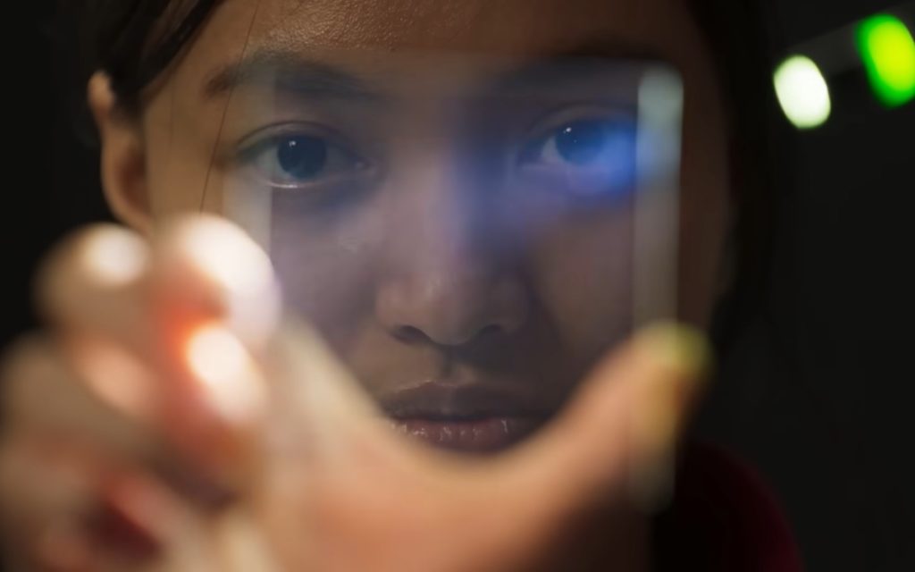 Stocker des To de données sur du verre pendant 10 000 ans : le projet fou de Microsoft