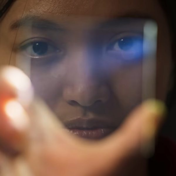 Stocker des To de données sur du verre pendant 10 000 ans : le projet fou de Microsoft