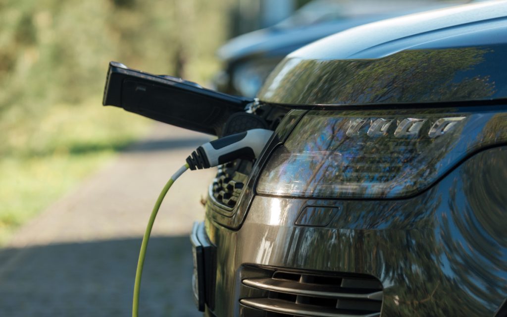 Les voitures hybrides consomment trois fois plus de carburant qu’annoncé, cette étude est formelle