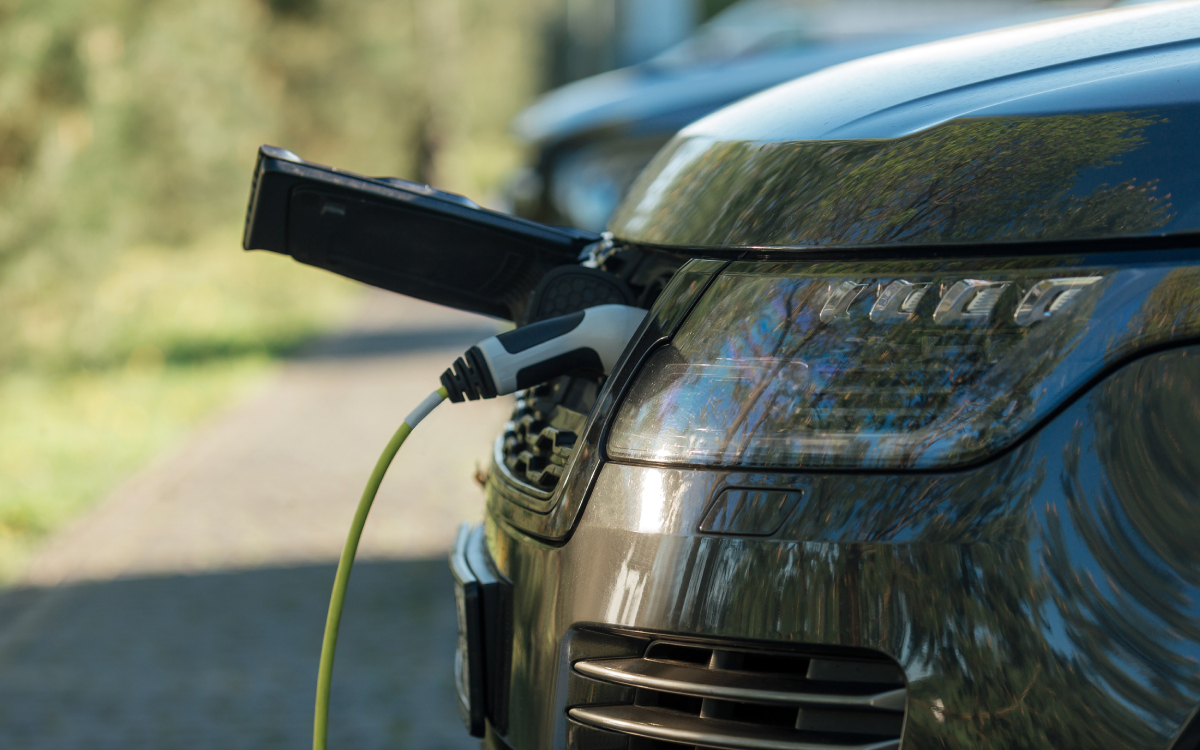 Les voitures hybrides consomment trois fois plus de carburant qu’annoncé, cette étude est formelle