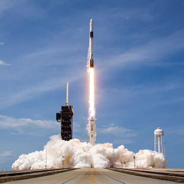 Les fusées SpaceX contaminent l’atmosphère avec des métaux, cette étude le confirme