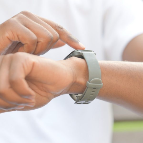Ne jetez pas votre vieille montre connectée : cet OS alternatif lui redonne une seconde jeunesse