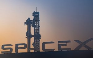 La ville privée de SpaceX construit son propre tribunal, Elon Musk bientôt juge ?