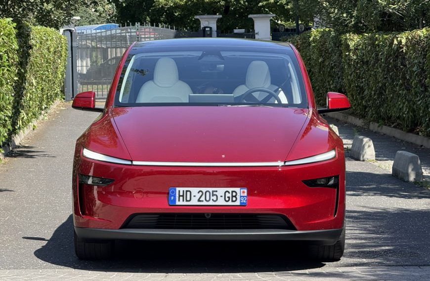 Le marché des voitures électriques grimpe de 14 % en Europe mais Tesla plonge