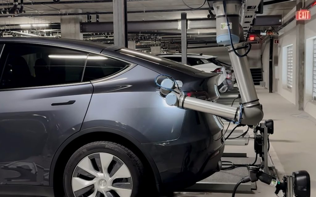 Plus besoin de brancher votre voiture électrique, le parking de cette résidence le fait à votre place