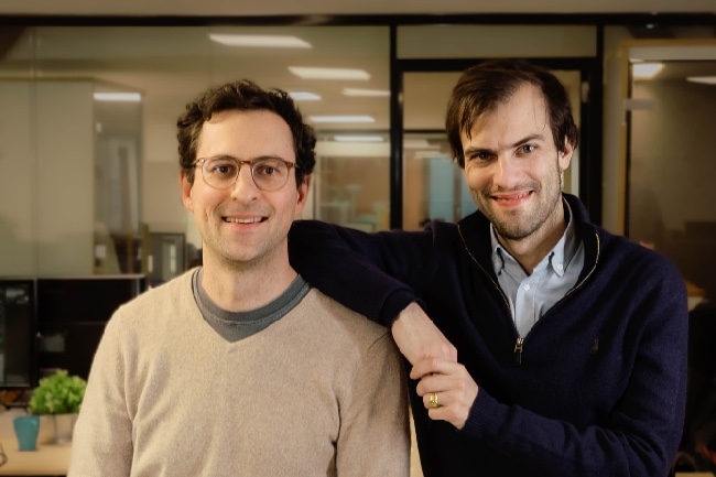 Telex: Des datacenters AWS frappés par des drones aux Émirats, ChatGPT massivement désinstallé, DeepIP lève 21 M€ en série B