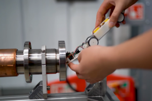 Telex : Alibaba perd le chef technique de ses LLM Qwen, Les résultats de Broadcom portés par l'IA, Des souris robots IA au Cern