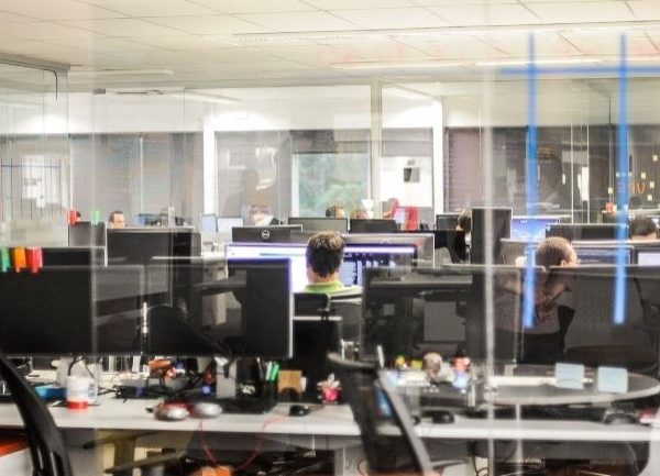 Pourquoi l'IA menace les licences logicielles