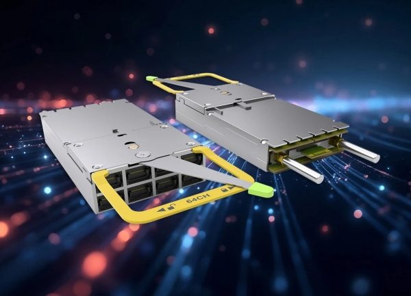 Arista Networks dévoile un transceiver optique 12 Tbps refroidi par liquide 
