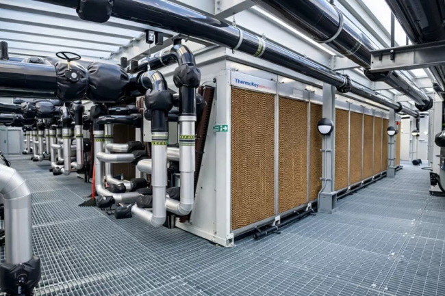 Telex : Vertiv rachète ThermoKey, La FCC interdit l'importation de routeurs étrangers, Mozilla dévoile une base de connaissance pour agents IA, SK Hynix acquiert 8 Md$ d'équipements ASML