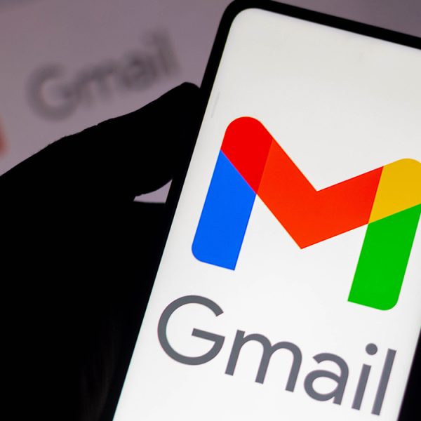 Gmail peut désormais organiser vos réunions de groupe tout seul grâce à l’IA Gemini