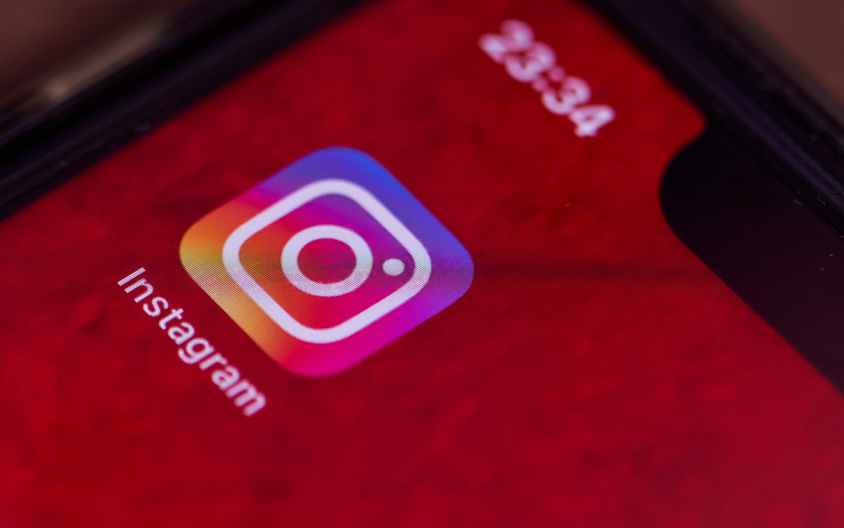 Instagram : la fin du « lien dans ma bio » ? Les liens cliquables arrivent enfin en légende, mais il y a un mais