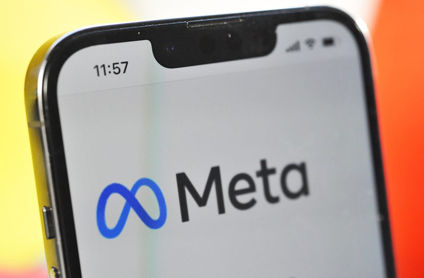 Meta déploie son assistant shopping IA, qui recommande des articles à partir de nos données personnelles