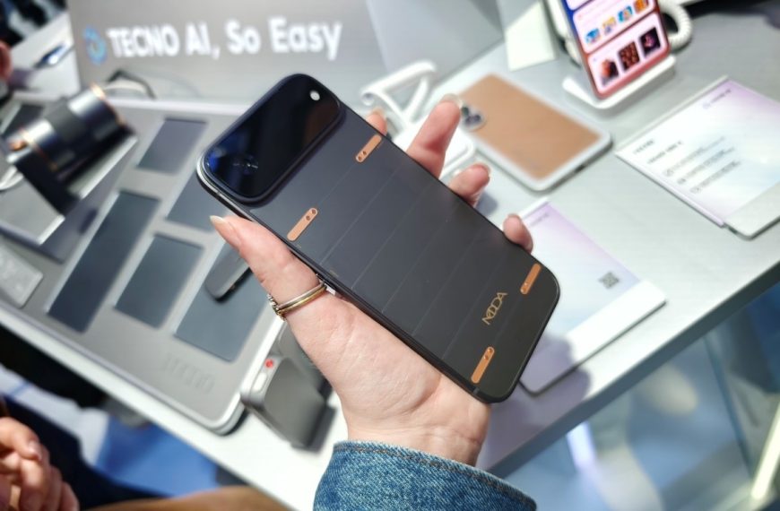 MWC 2026 : le smartphone du futur est-il basé sur une très vieille idée ? On l’a pris en main
