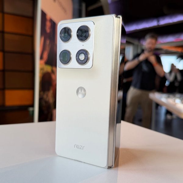 Motorola annonce l’arrivée du Razr Fold en Europe et le prix est salé