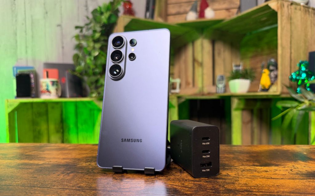 Le casse-tête des possesseurs d’un Galaxy S26 Ultra pour bénéficier de la recharge sans fil rapide