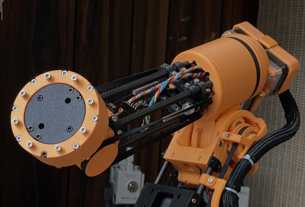 Un bras robotique imprimé en 3D pour apprendre la robotique chez soi
