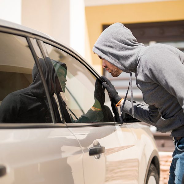 Une énorme cyberattaque empêche le démarrage des voitures, des milliers de conducteurs concernés