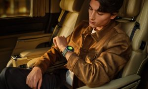 La Xiaomi Watch 5 est officielle, une montre connectée endurante qui donne accès à Gemini depuis le poignet