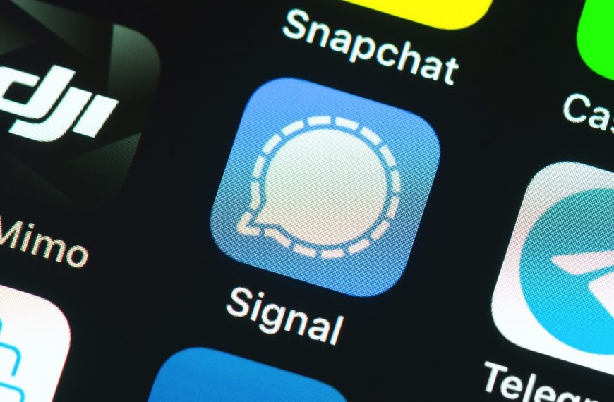 Signal : le FBI retrouve des messages malgré la suppression de l’application, comment est-ce possible ?