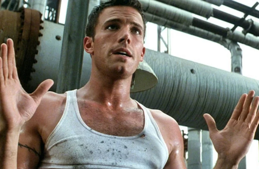 "Ferme-la" Même Ben Affleck a remarqué la plus grosse faille scénaristique d’Armageddon, mais son réalisateur s’en fichait