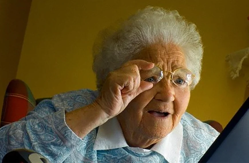 À 91 ans, elle était tellement plongée dans son jeu vidéo qu’elle en a risqué sa vie
