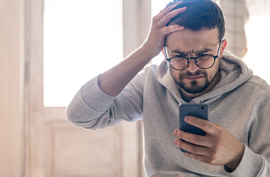 Vous préférez les SMS aux appels ? Voici ce que cela dit de vous selon des psychologues