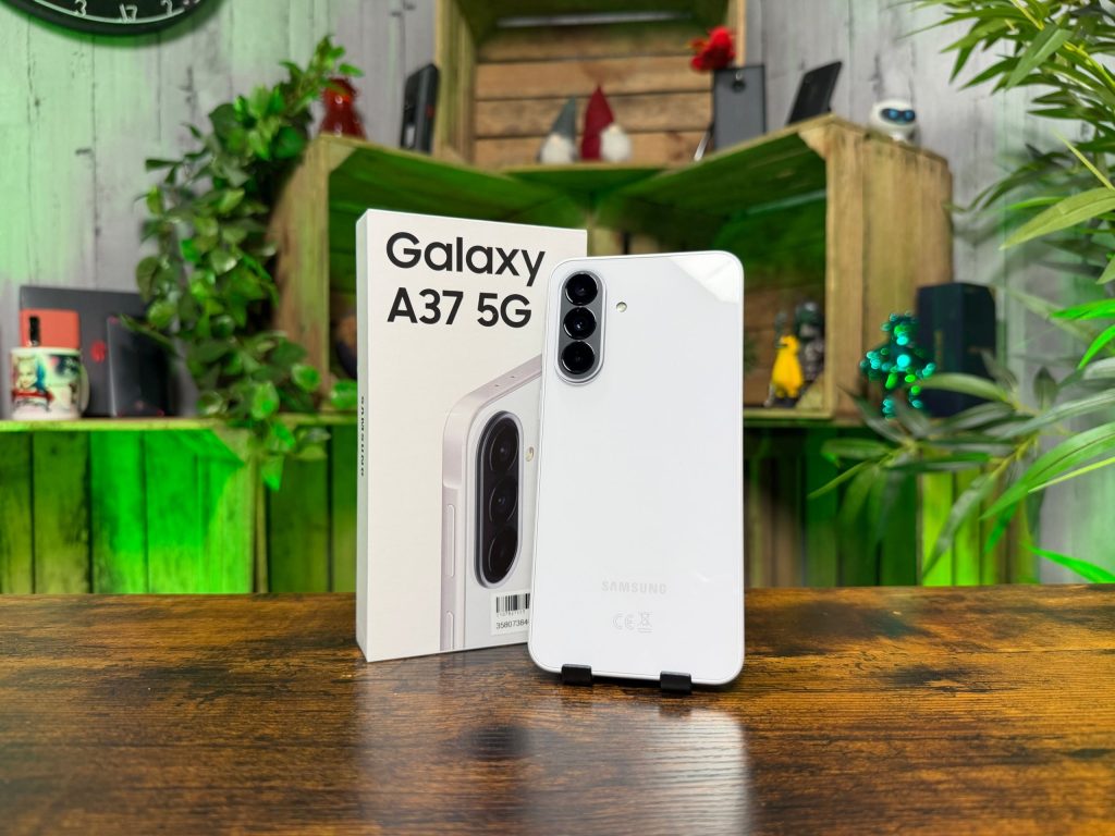 Test Samsung Galaxy A37 : un smartphone abordable, mais en panne d’innovation