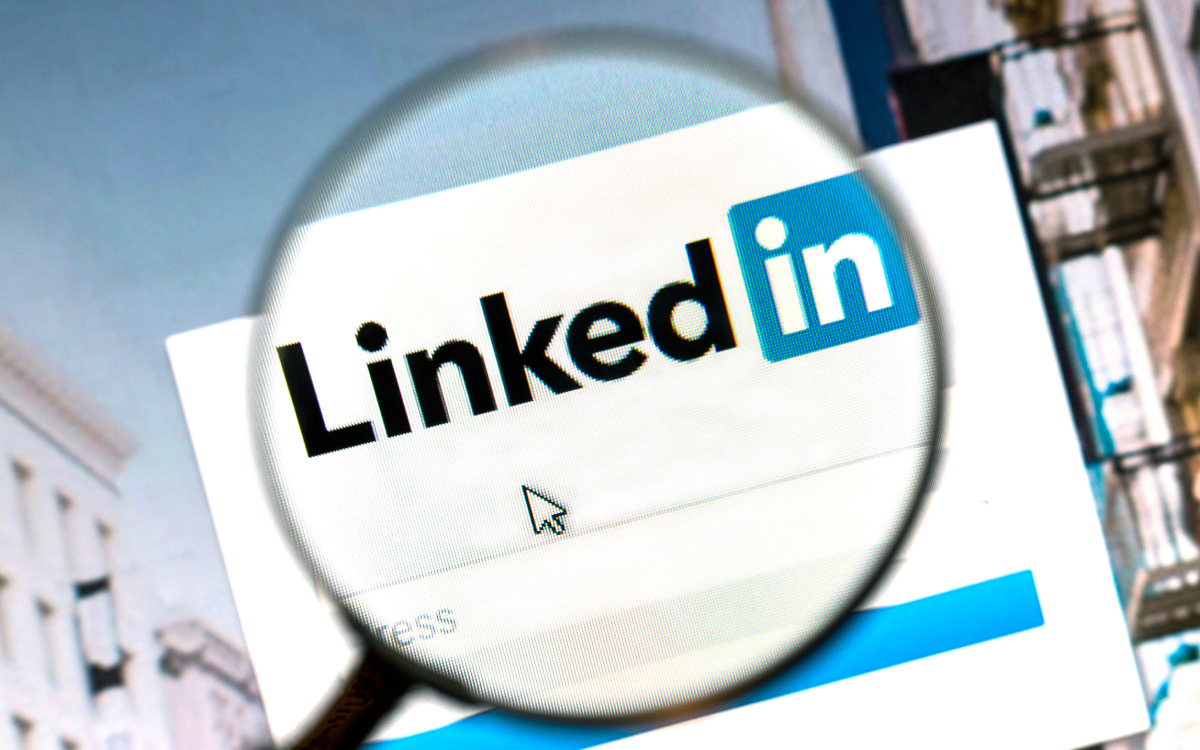 LinkedIn espionnerait discrètement votre navigateur Chrome, des milliers d’extensions concernées