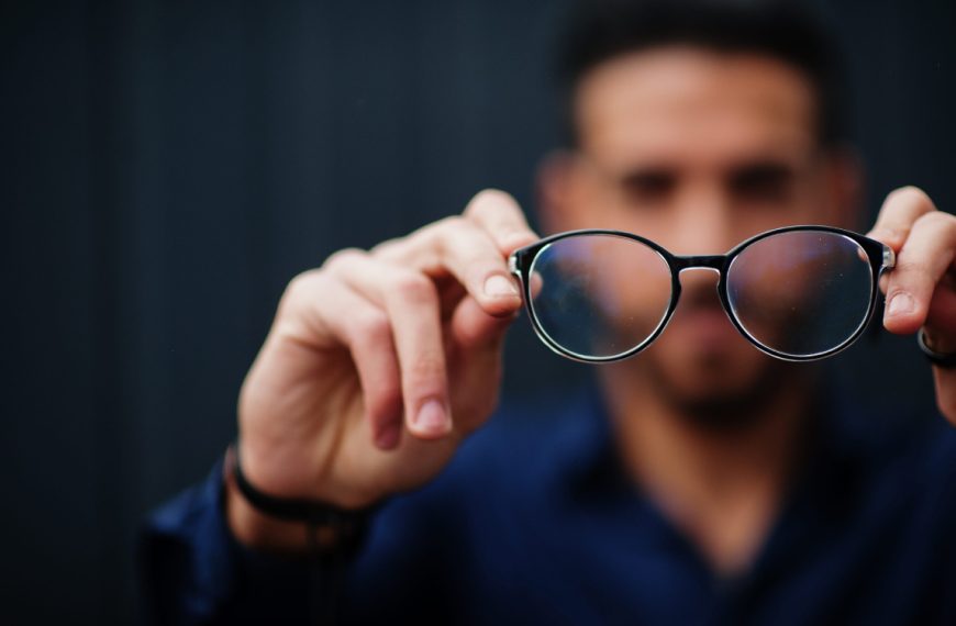 « Je suis extrêmement sceptique » : les lunettes connectées d’Apple n’auront sûrement pas cette fonction révolutionnaire