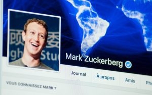 Mark Zuckerberg envisagerait de se remplacer par un clone IA