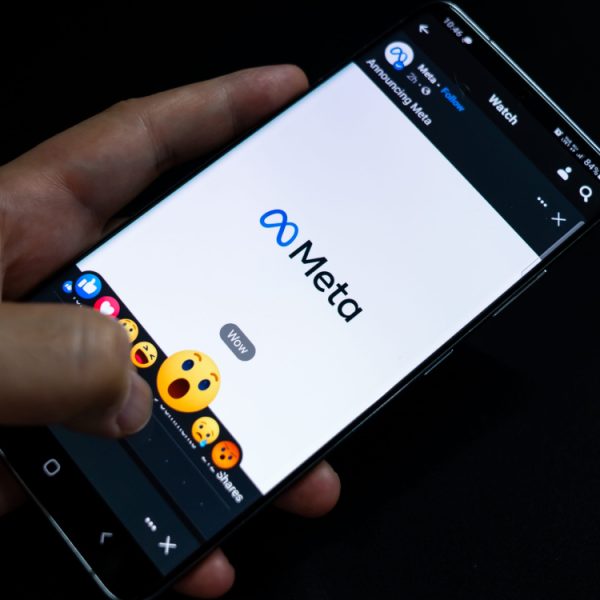 Arnaques aux fausses pubs sur Facebook et Instagram : Meta attaqué en justice