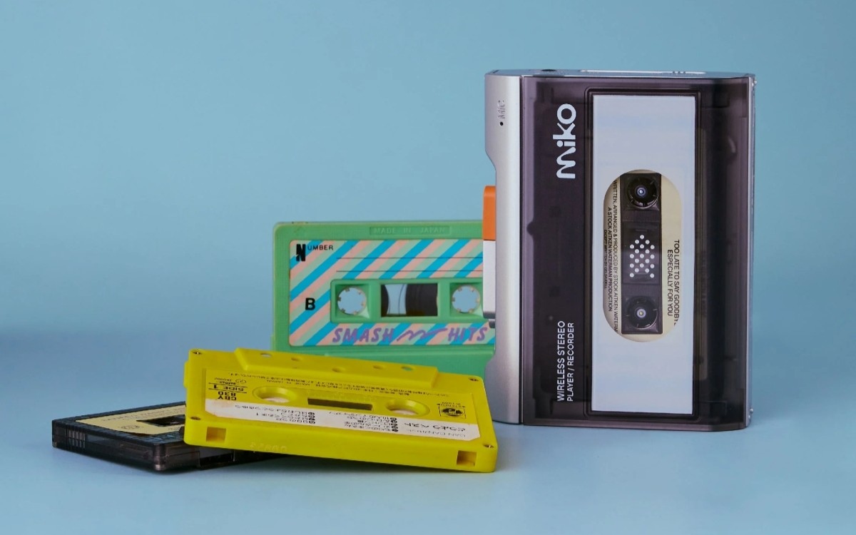 Ce lecteur de cassettes marie look rétro et fonctions modernes pour vous libérer de l’IA et du tout-abonnement